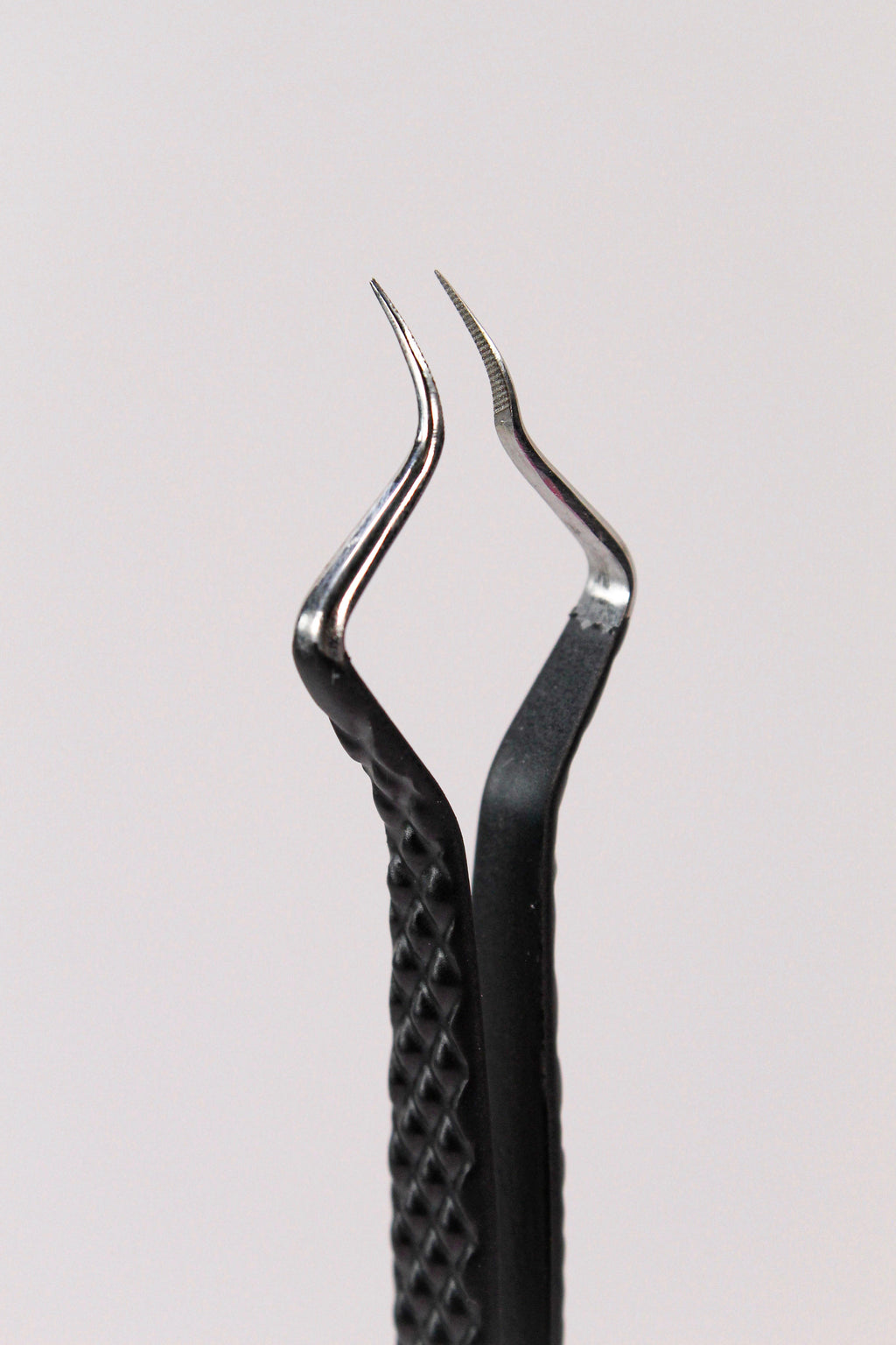 The Elizabeth Tweezer (Isolation Tweezer)