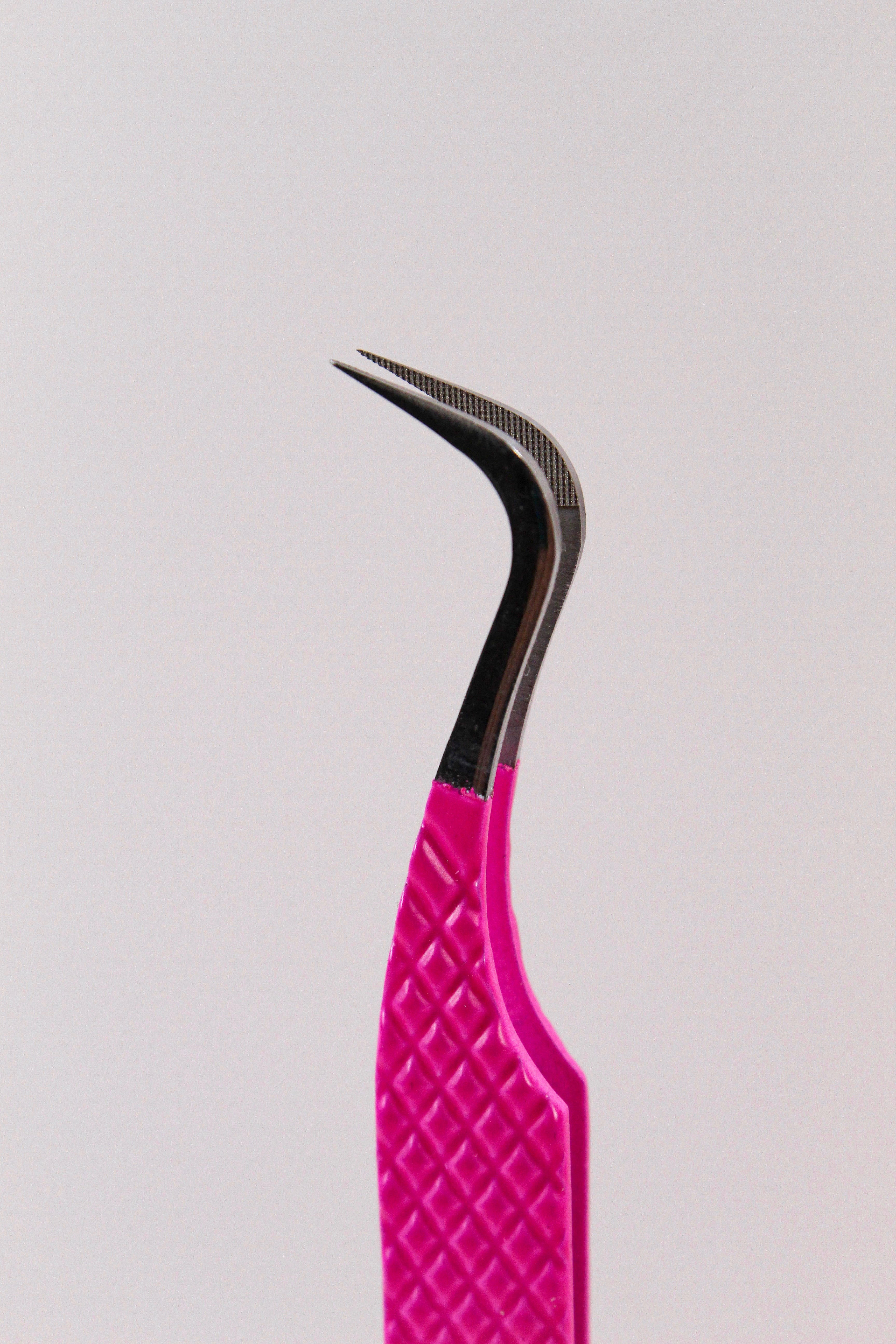 The Liliana Tweezer (Volume & Isolation Tweezer)